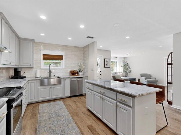 1519  Sunnybrook Drive , Irving Texas 75061