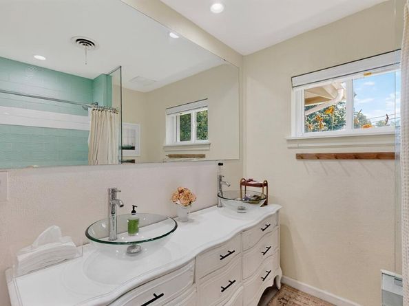 1519  Sunnybrook Drive , Irving Texas 75061