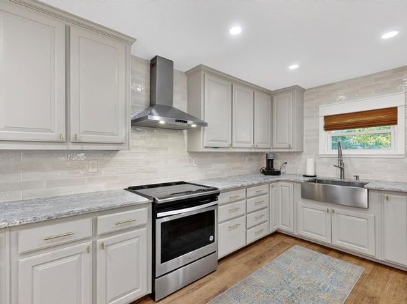 1519  Sunnybrook Drive , Irving Texas 75061