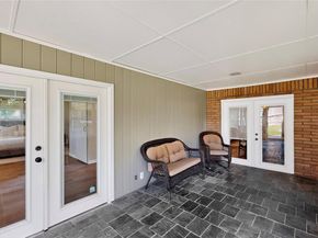 1519  Sunnybrook Drive , Irving Texas 75061