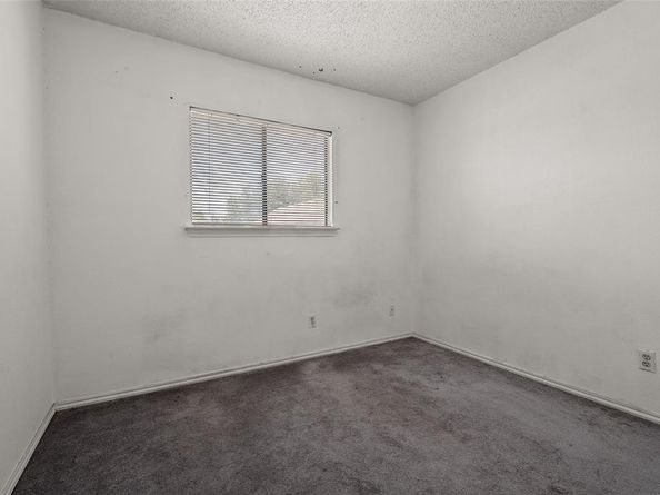 708  Victoria Drive , Grand Prairie Texas 75052