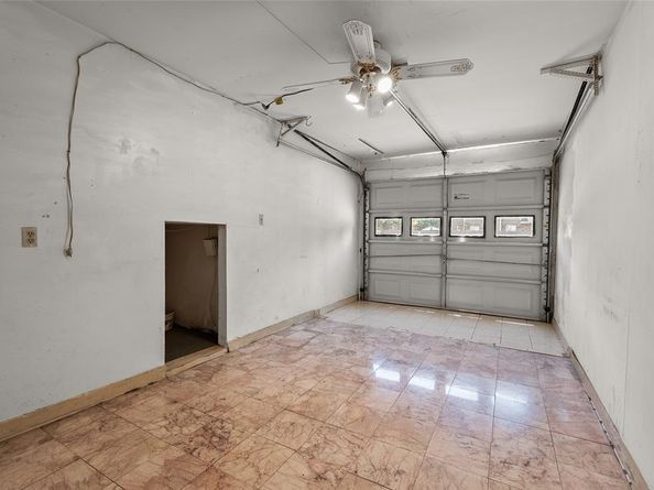 708  Victoria Drive , Grand Prairie Texas 75052