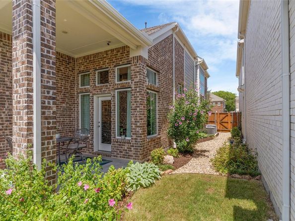 1438  Prestonwood Drive , Garland Texas 75040
