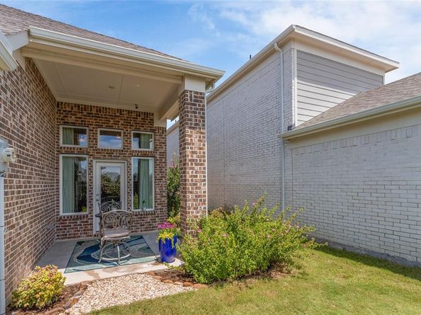 1438  Prestonwood Drive , Garland Texas 75040