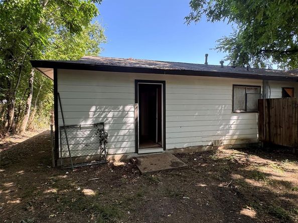 3850  Basswood Drive , Dallas Texas 75241