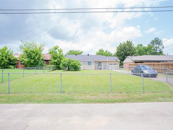 250  Prairie Grove Drive , Dallas Texas 75217
