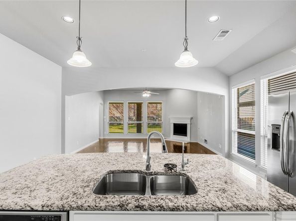 5608  Grove Cove Drive , McKinney Texas 75071
