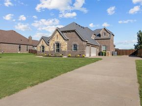 7232  Sussex Lane , Mansfield Texas 76063