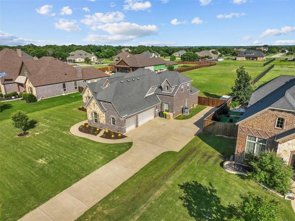 7232  Sussex Lane , Mansfield Texas 76063