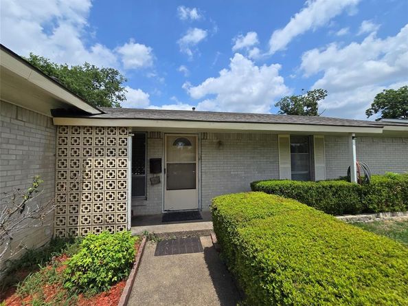 3137  Lariat Lane , Garland Texas 75042
