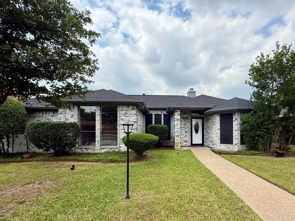 1001  Schrade Trail , Mesquite Texas 75181