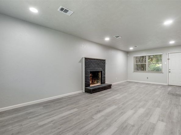 451  Southport Drive , Dallas Texas 75232