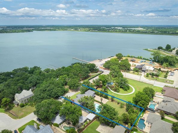 6004  Royaloak Drive , Arlington Texas 76016