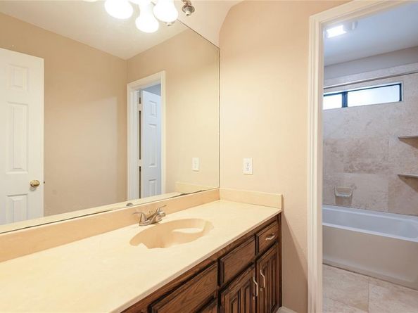 6004  Royaloak Drive , Arlington Texas 76016