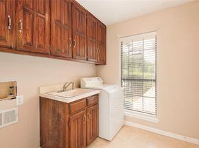 6004  Royaloak Drive , Arlington Texas 76016