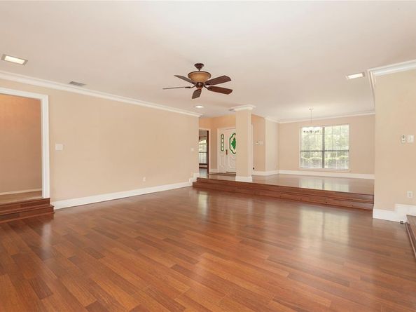 6004  Royaloak Drive , Arlington Texas 76016