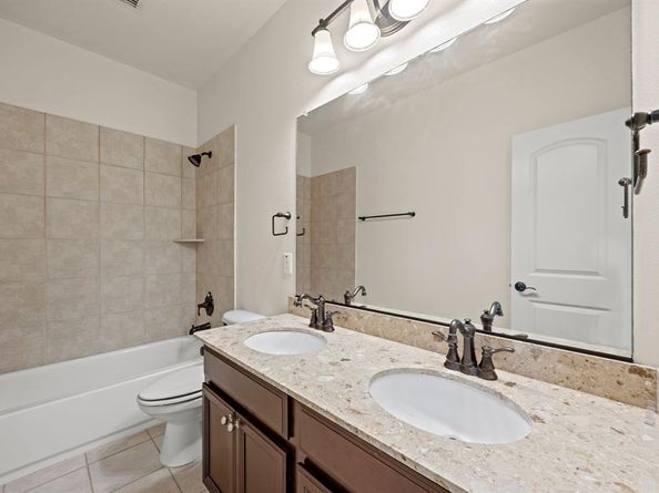 3931  Asbury Lane , Addison Texas 75001