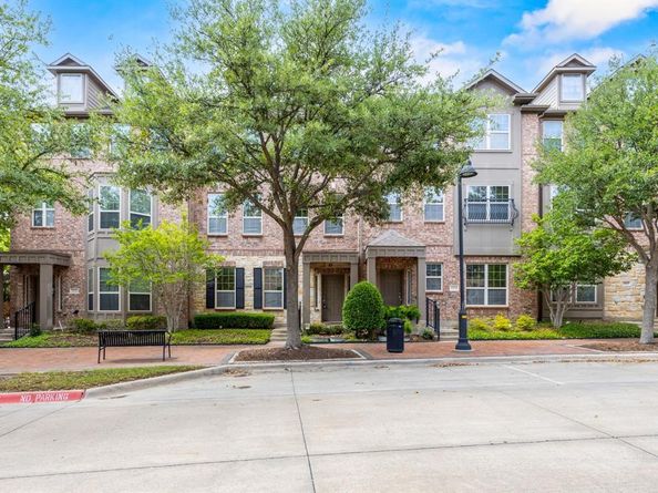 3931  Asbury Lane , Addison Texas 75001