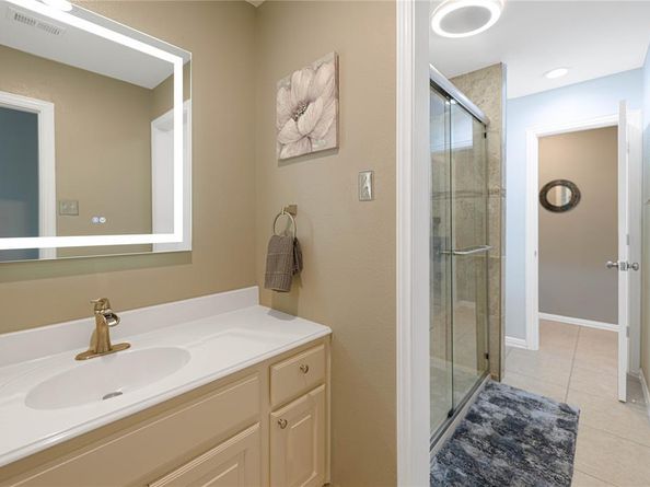 1808  Paddington Court , Arlington Texas 76017