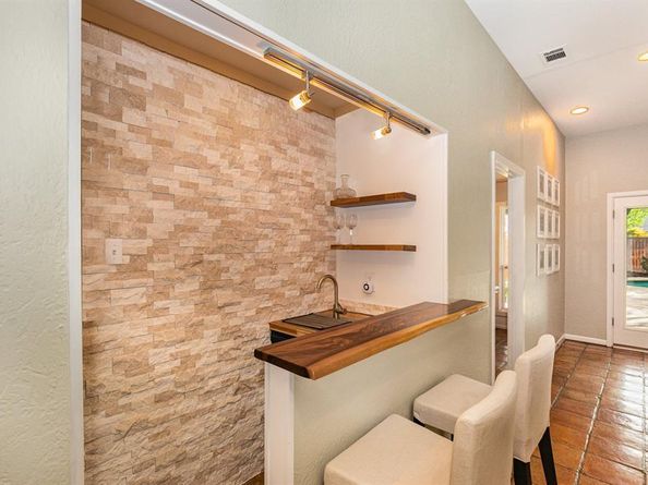15105  Meandering Place , Dallas Texas 75248