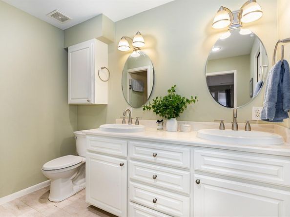 15105  Meandering Place , Dallas Texas 75248