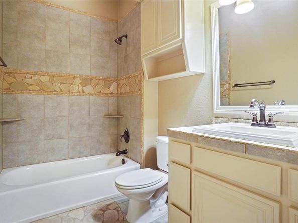 1304  Rollie Michael Lane , Fort Worth Texas 76179