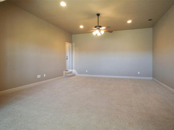 1304  Rollie Michael Lane , Fort Worth Texas 76179