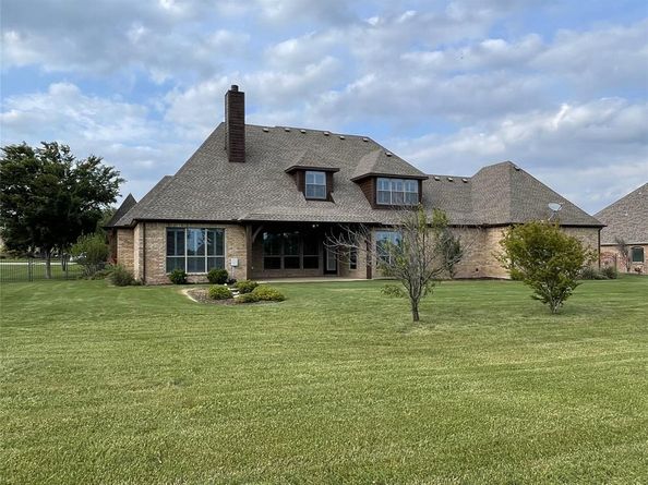 1304  Rollie Michael Lane , Fort Worth Texas 76179