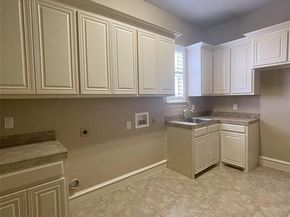 1304  Rollie Michael Lane , Fort Worth Texas 76179