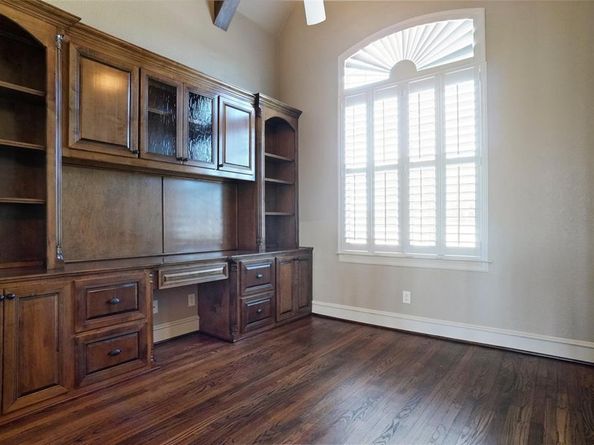 1304  Rollie Michael Lane , Fort Worth Texas 76179