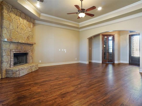 1304  Rollie Michael Lane , Fort Worth Texas 76179