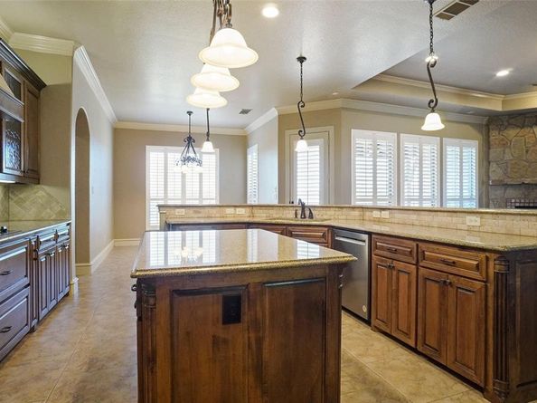 1304  Rollie Michael Lane , Fort Worth Texas 76179