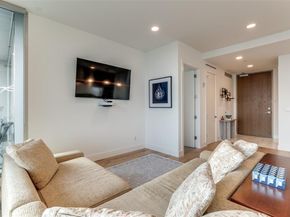 3130 N Harwood Street  902, Dallas Texas 75201