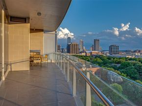3130 N Harwood Street  902, Dallas Texas 75201