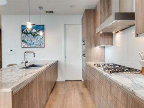 3130 N Harwood Street  902, Dallas Texas 75201