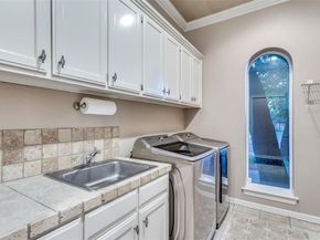 7021  Castle Creek Court , Fort Worth Texas 76132
