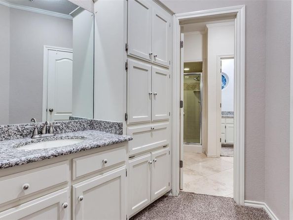 7021  Castle Creek Court , Fort Worth Texas 76132
