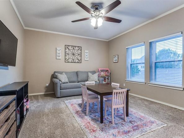 7021  Castle Creek Court , Fort Worth Texas 76132