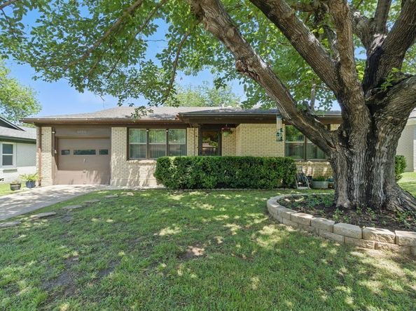 6050  Douglas Street , Fort Worth Texas 76114