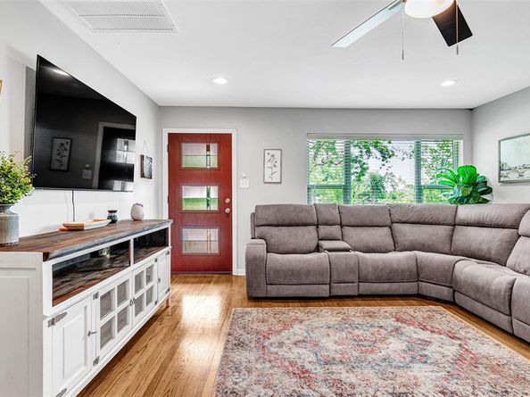 1201 W Avenue F  , Garland Texas 75040