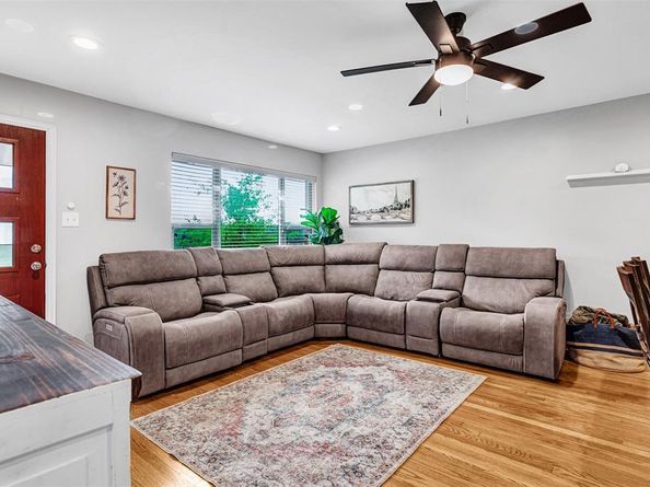 1201 W Avenue F  , Garland Texas 75040