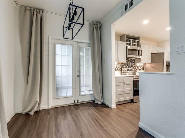 8601  Park Lane  111, Dallas Texas 75231