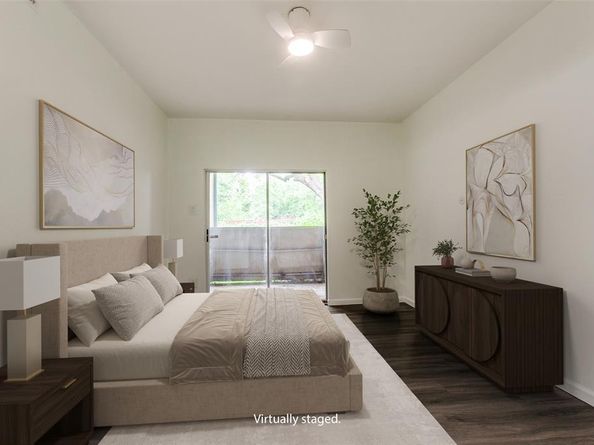 8601  Park Lane  111, Dallas Texas 75231