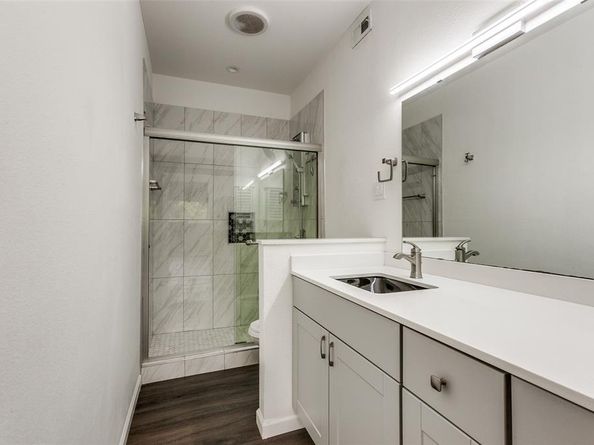 8601  Park Lane  111, Dallas Texas 75231