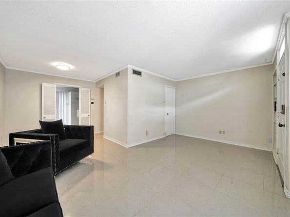 3006  Brockbank Court  3006, Dallas Texas 75220