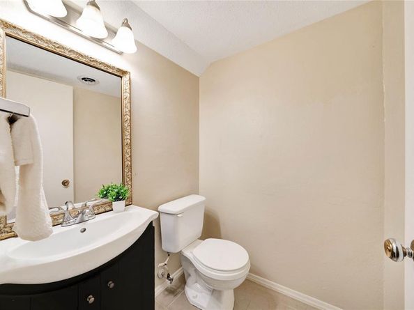 3006  Brockbank Court  3006, Dallas Texas 75220