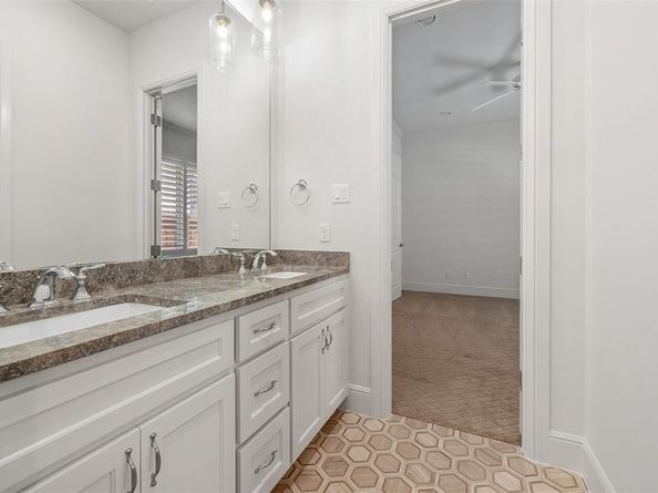 132  Pineland Place , Fort Worth Texas 76114
