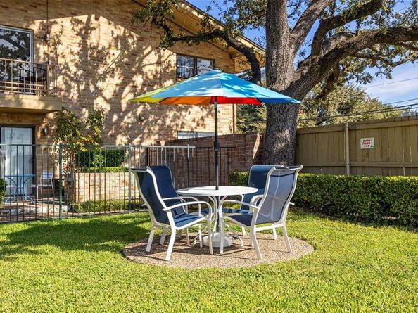 11218  Park Central Place  B, Dallas Texas 75230
