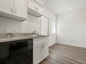 11218  Park Central Place  B, Dallas Texas 75230