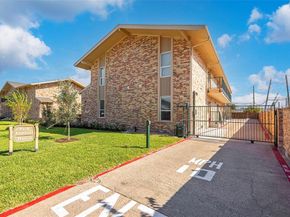 11218  Park Central Place  B, Dallas Texas 75230